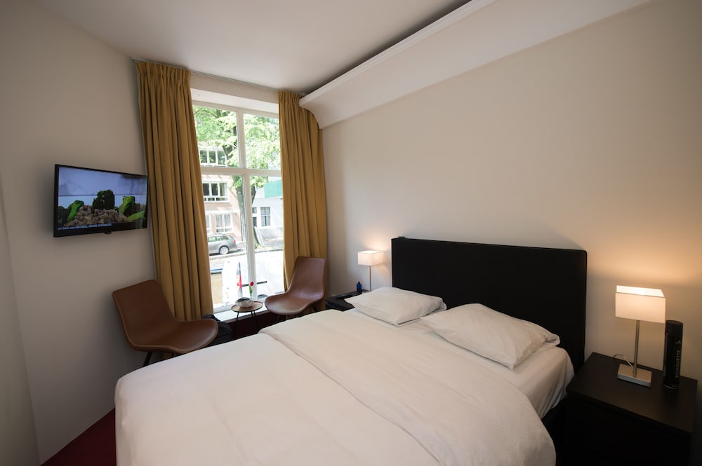 Rembrandtplein Hotel 22/65