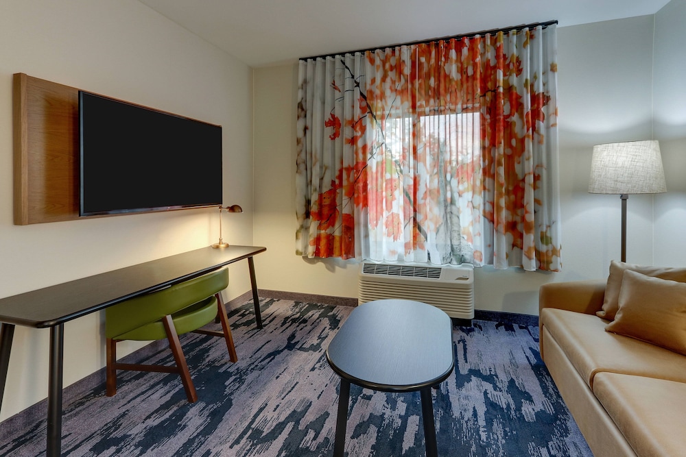 Fairfield Inn & Suites by Marriott Asheville Weaverville 28/44
