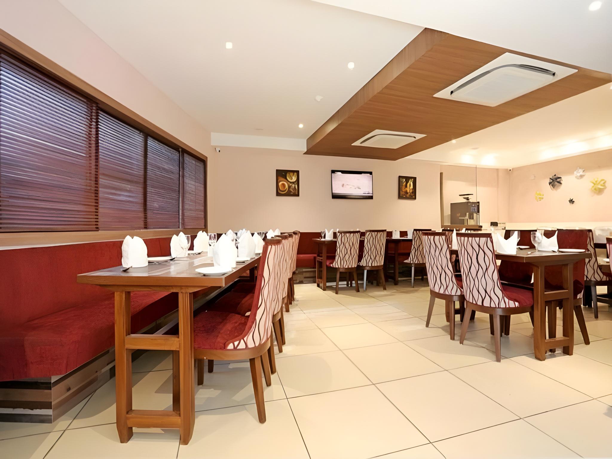 HOTEL PARADOR AGRA 35/45