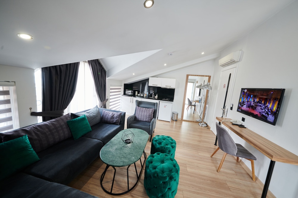 Hotel the Marions Suite 58/85