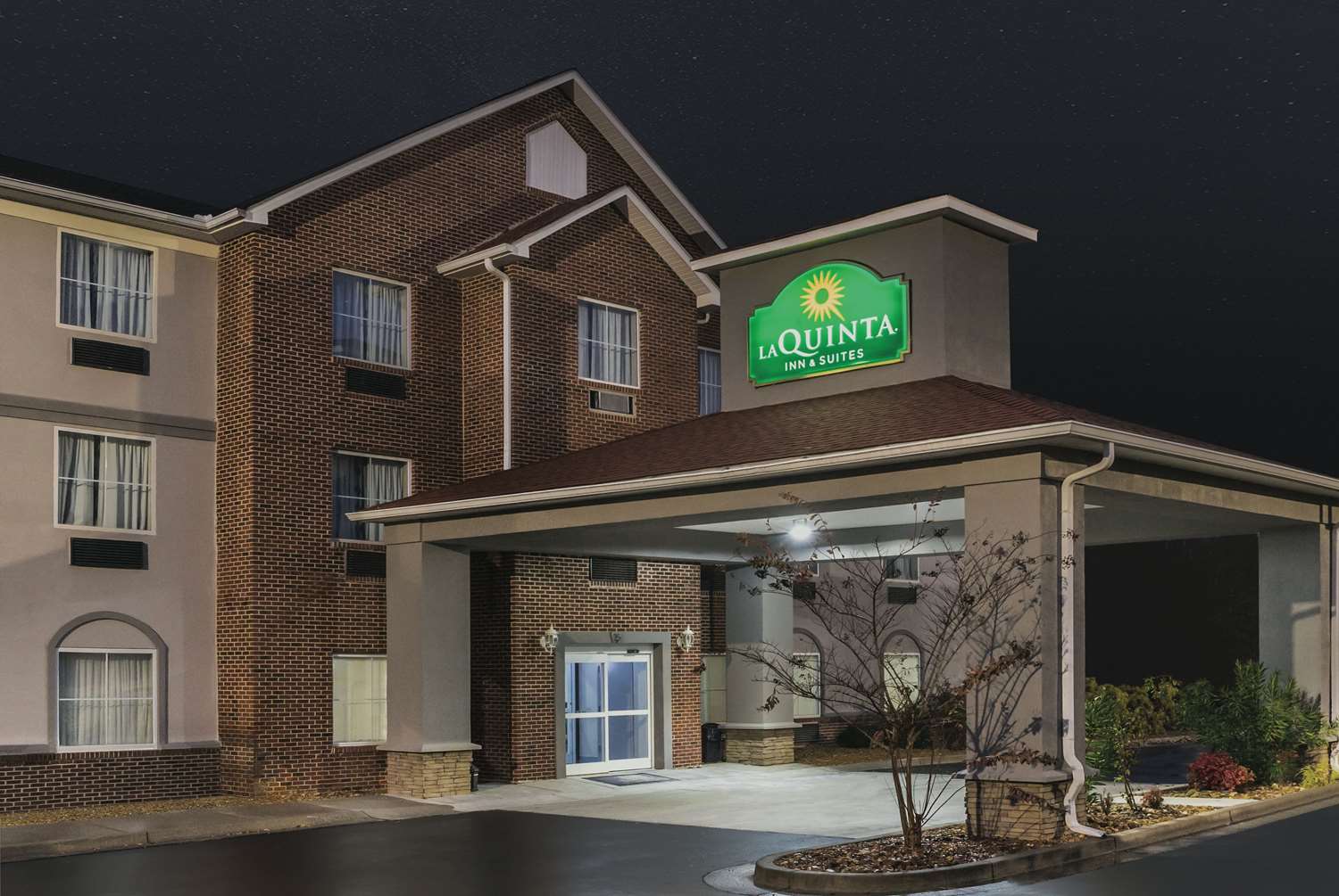 La Quinta Inn And Suites By Wyndham Rome 2/16