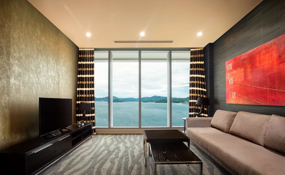 Grand Papua Hotel A Member of Radisson Individuals 52/70