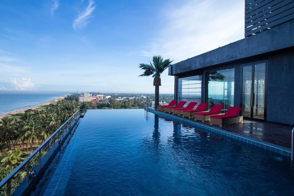 Regal Reseau Hotel & Spa 38/40