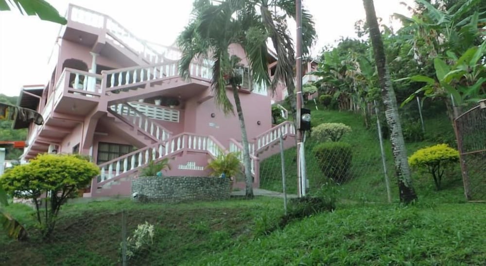 Top Ranking Hill View Guesthouse 20/23