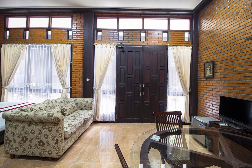 Reddoorz at Cilandak Timur 35/46