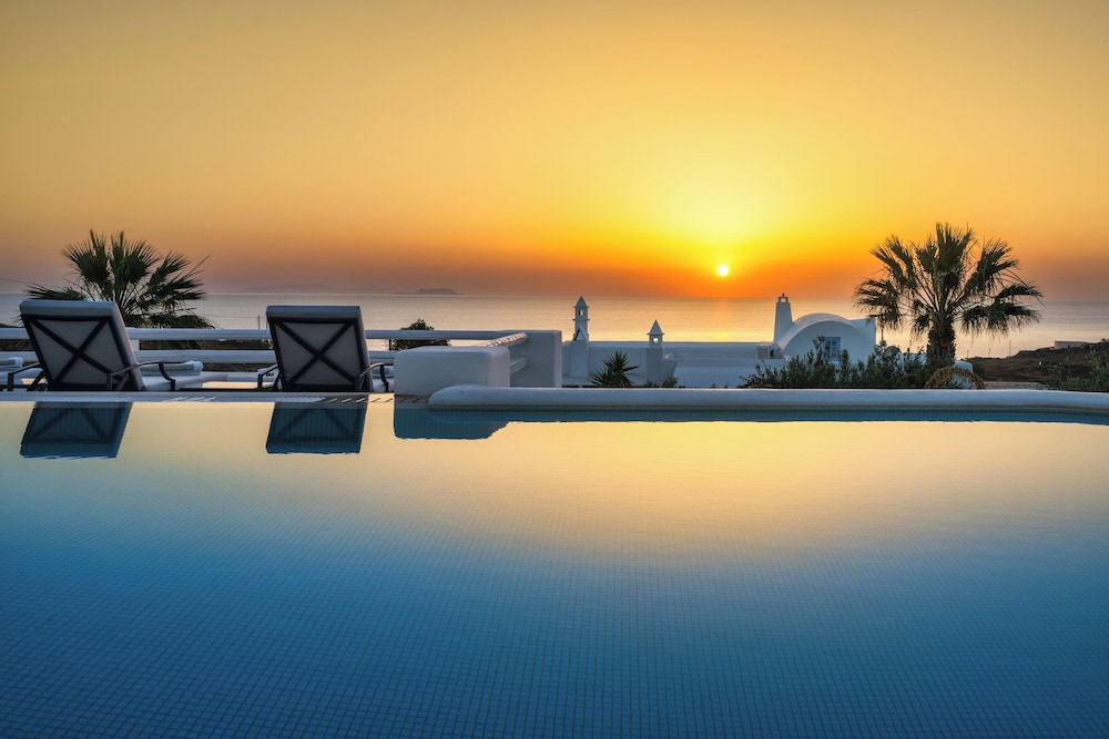 Anema Boutique Hotel & Villas 65/72