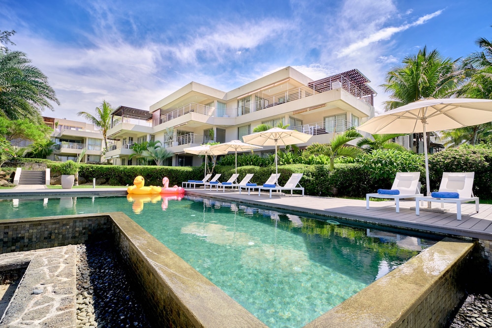 Bon Azur Beachfront Suites Penthouses By Lov 65/78