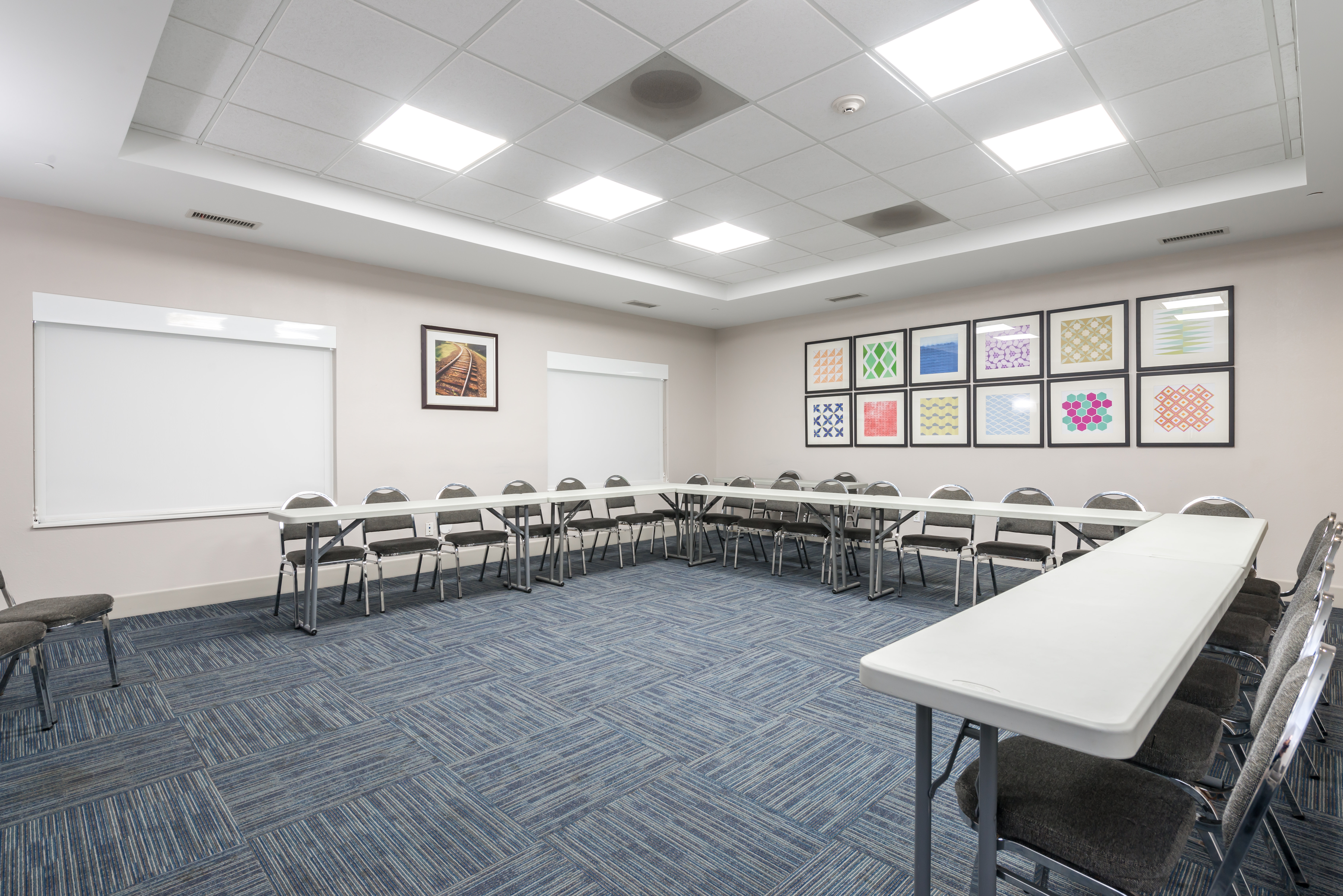 Holiday Inn Express Suites Lagrange 35/38