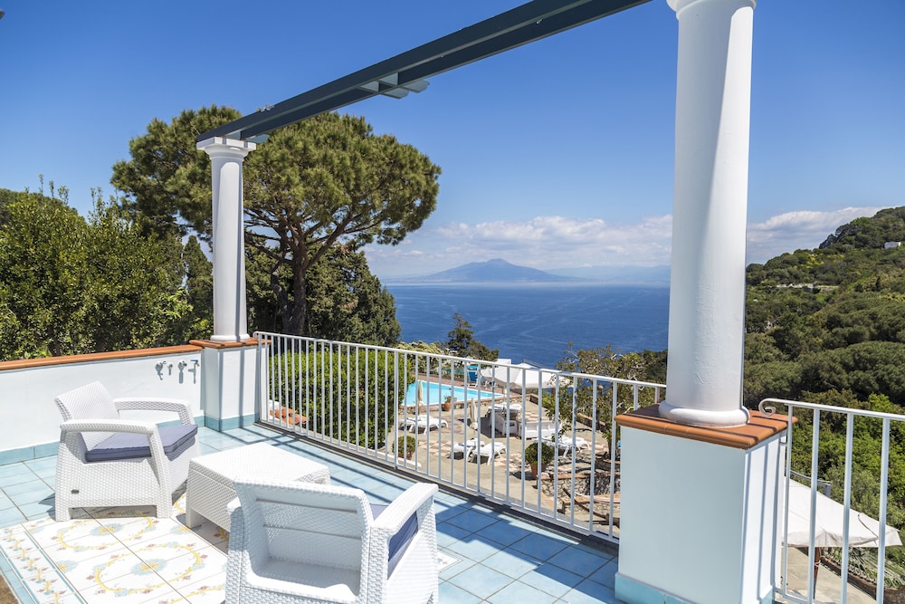 Suite Villa Carolina 19/50