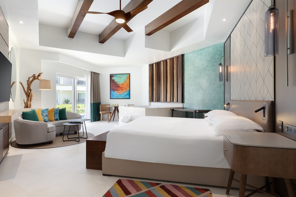 Swim Up, Junior Suite, King Bed