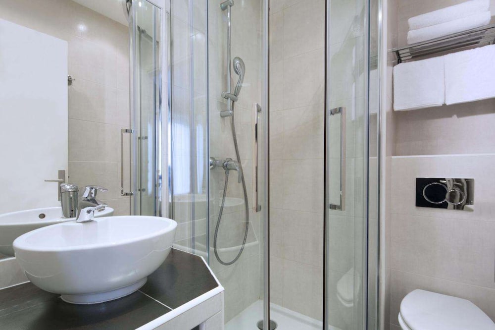 Hotel Le Compostelle 32/43