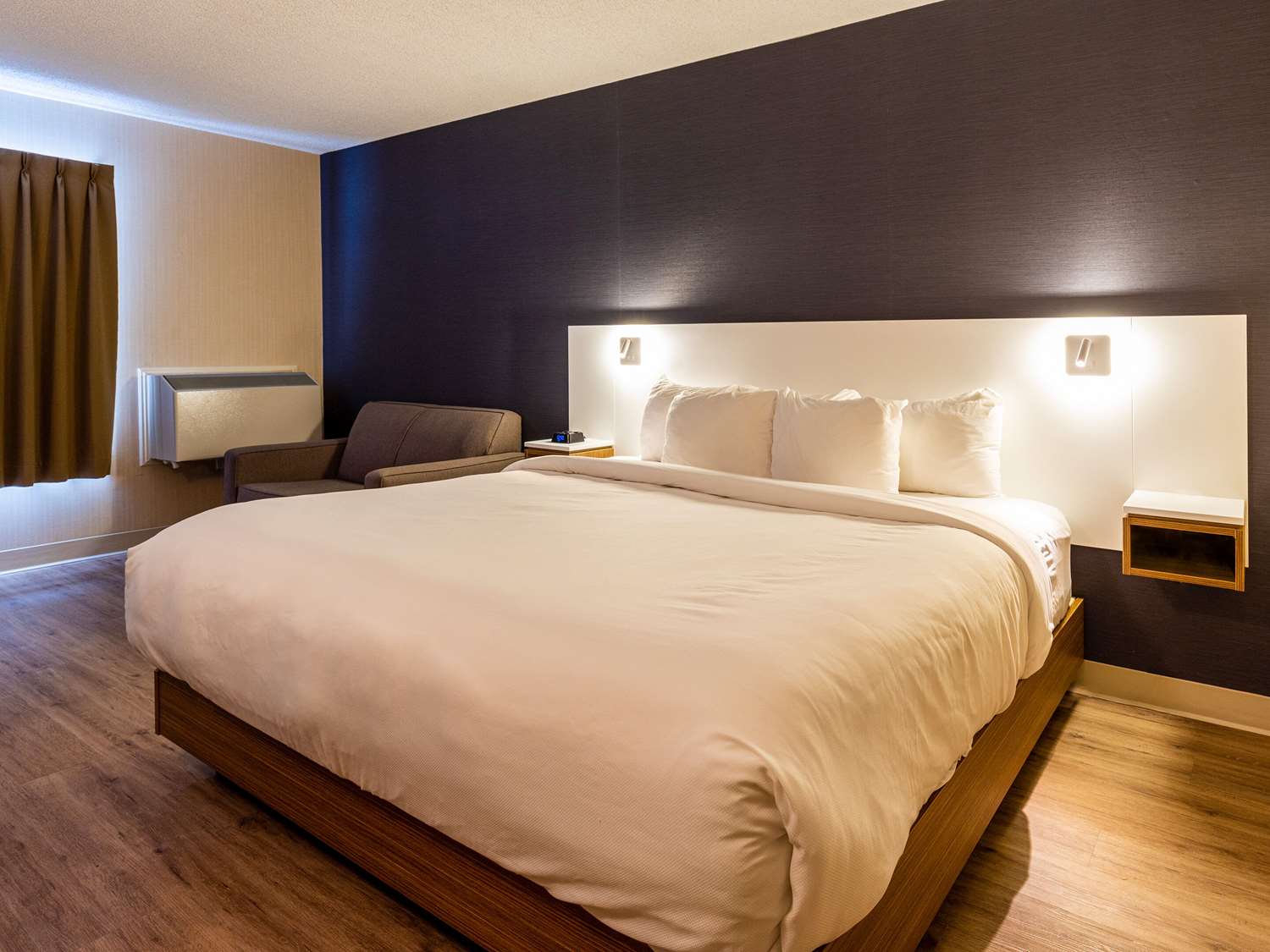 Room, King Bed
