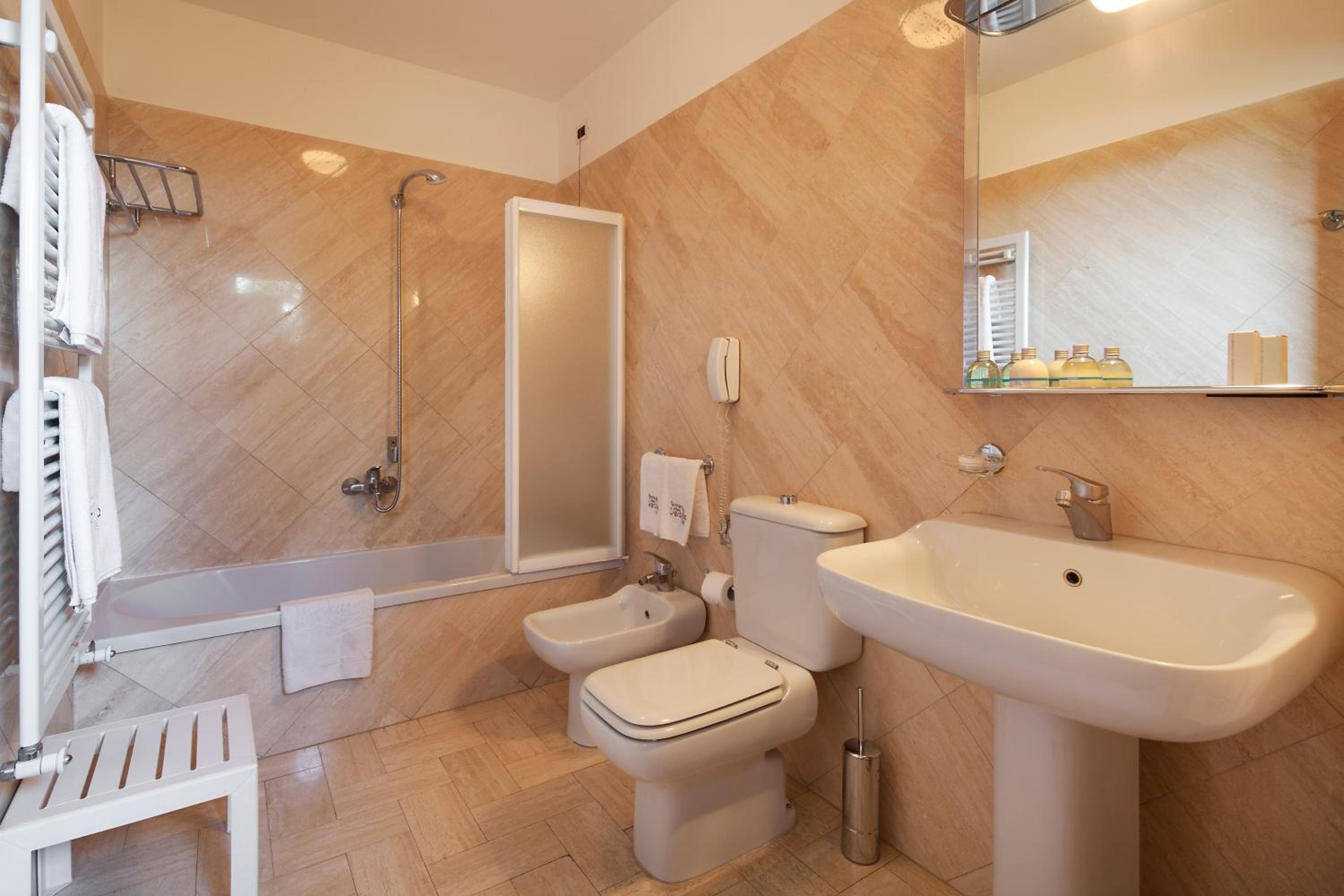 جناح عائلي بشرفة، Hotel Villa Undulna 5/9