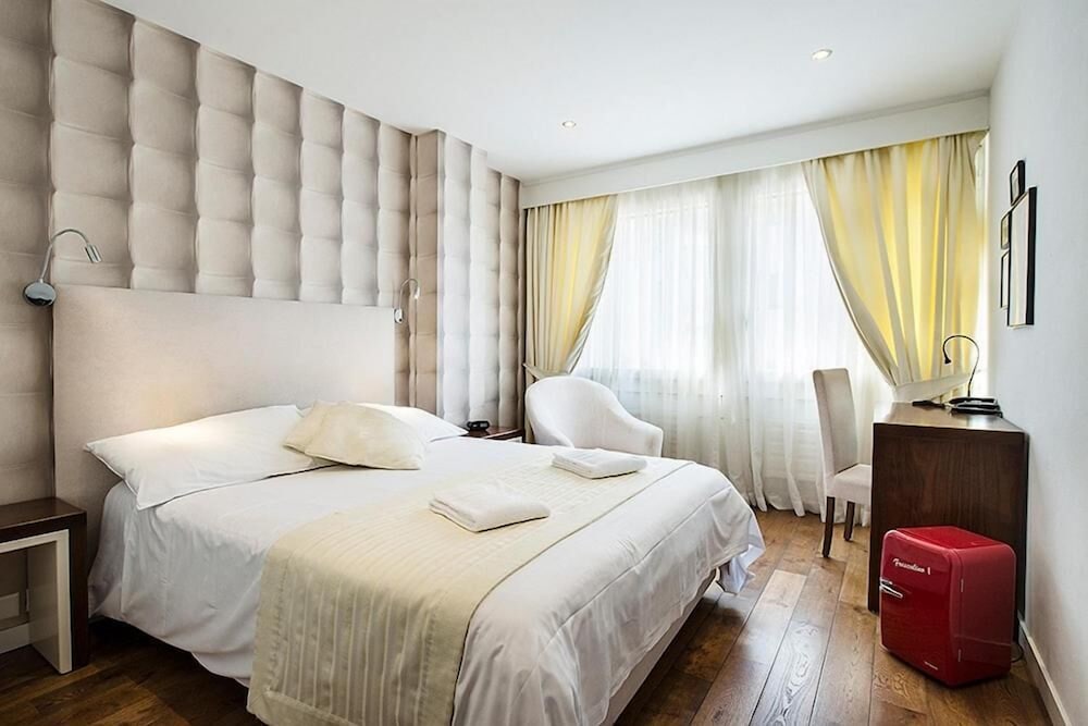 Hotel Alpha 14/47
