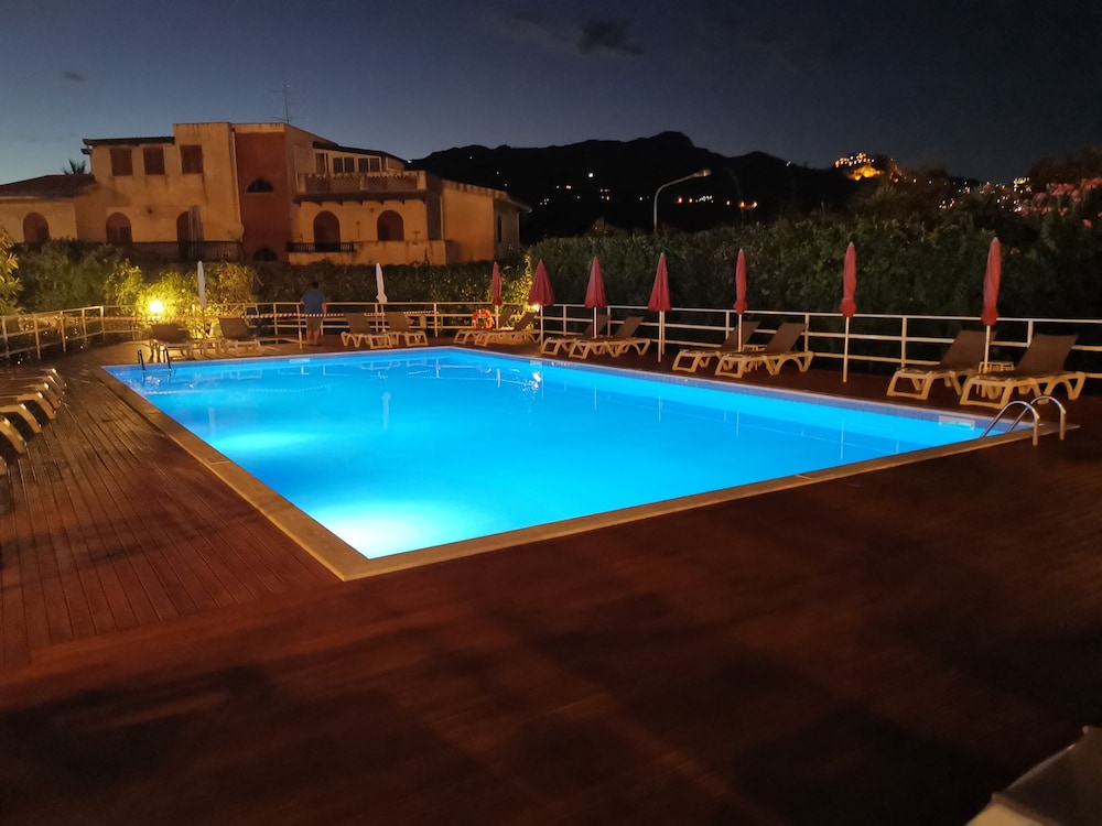 Residence Villa Giardini 7/66