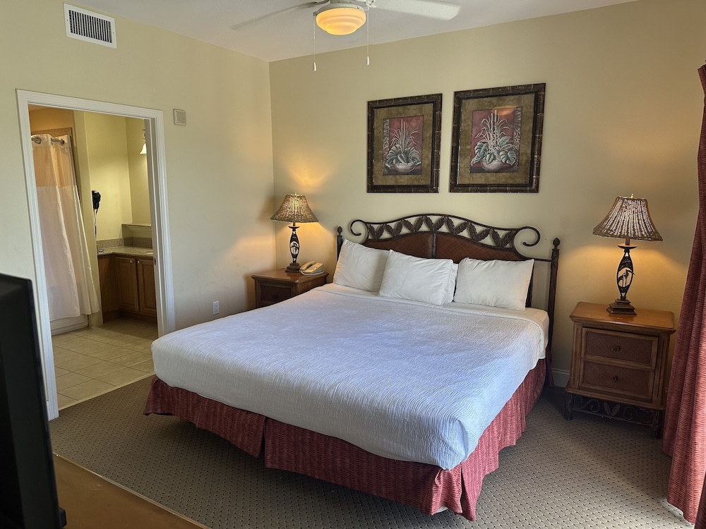 Blue Heron Beach Resort 18/70