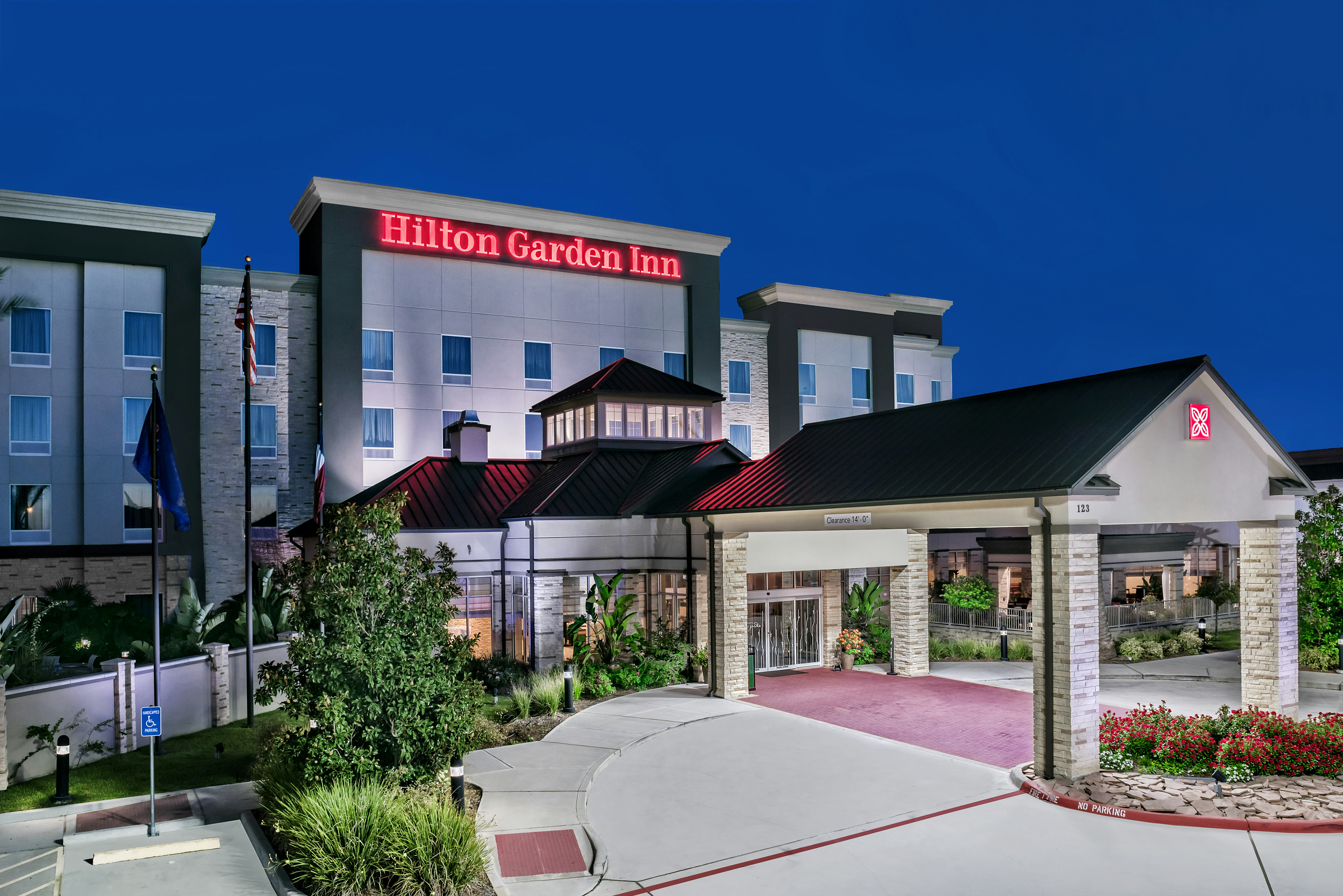 Hilton Garden Inn Victoria 2/75