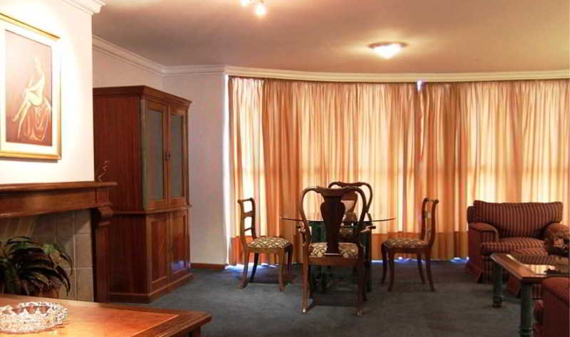 Crystal Palace Hotel 24/49
