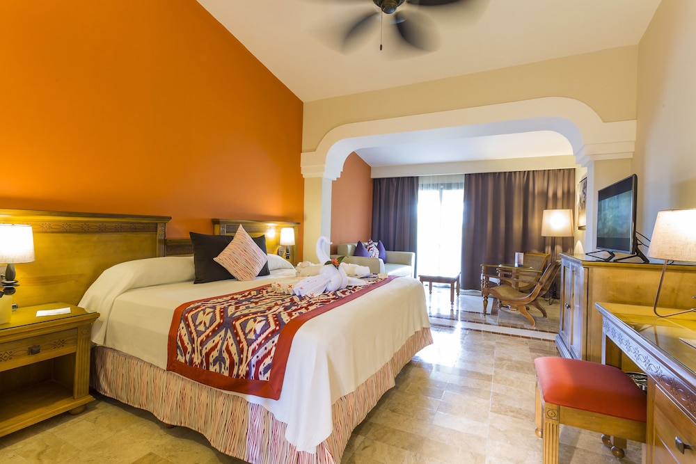 Grand Palladium Colonial Resort Spa All Inclusive 13/47