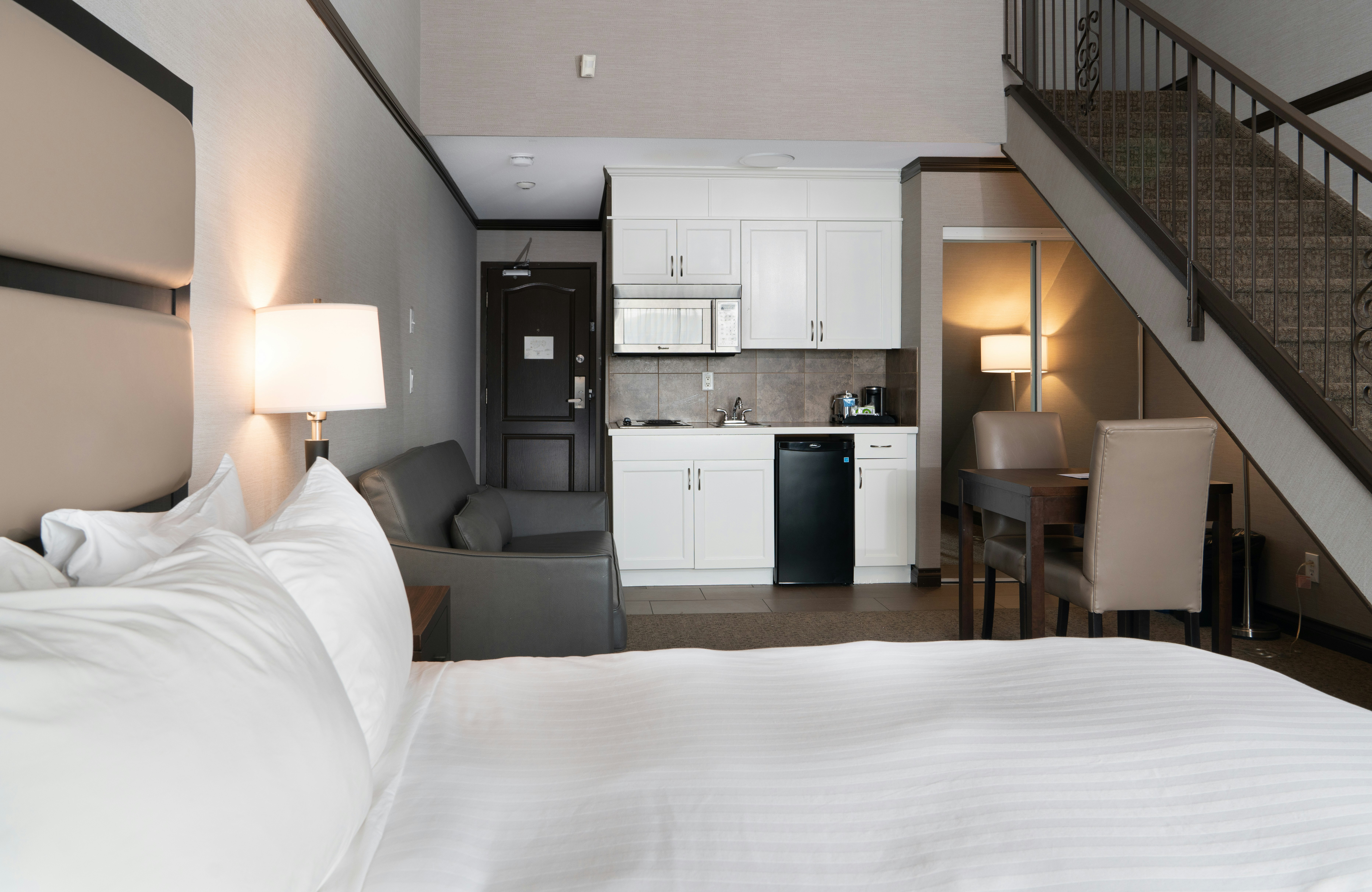 Loft, Suite, Sofa, Kitchenette