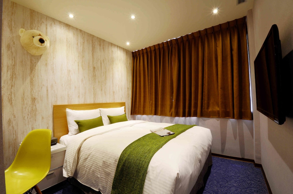 Ark Hotel 31/45