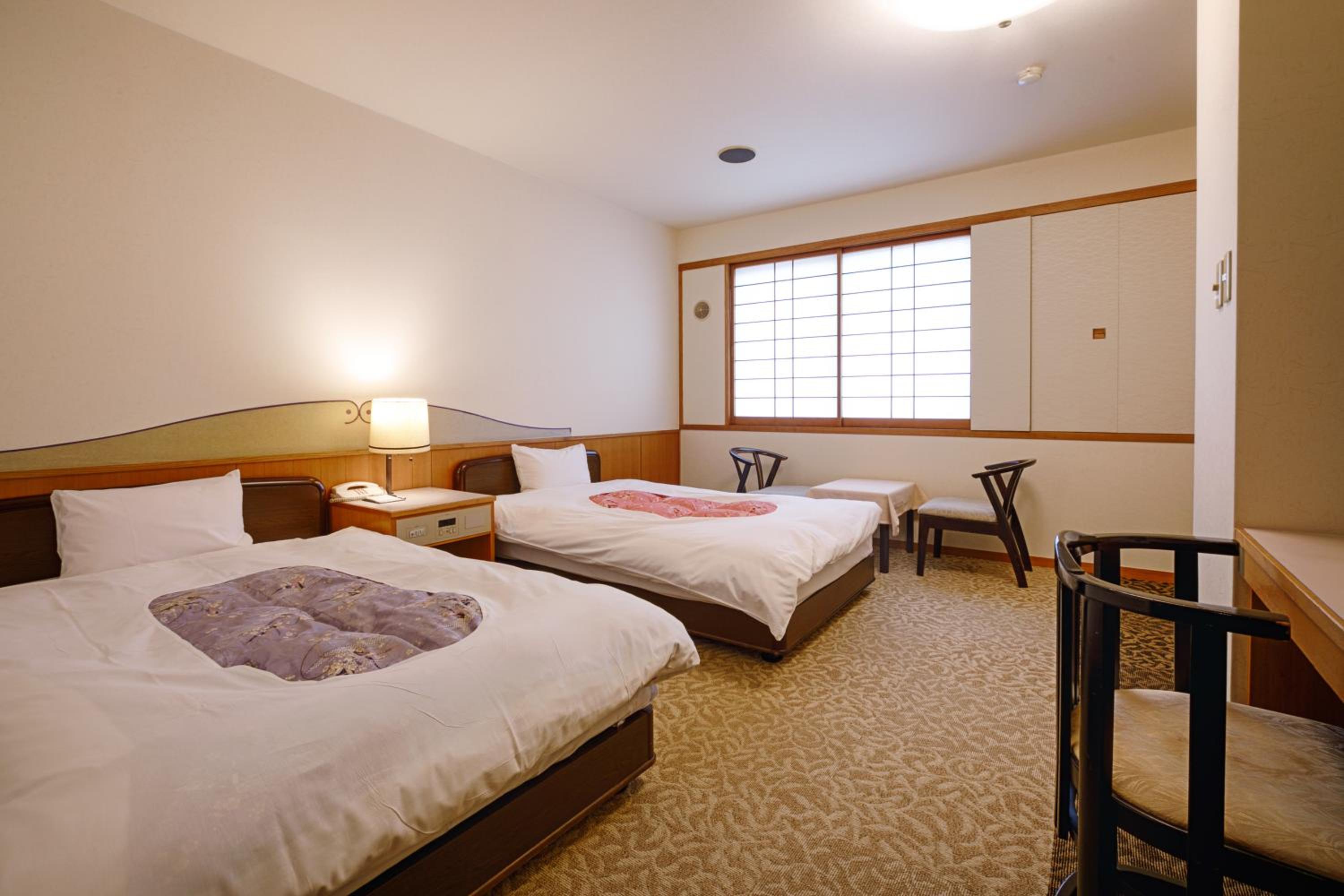 Semi Room, 2 Semi Double Beds, Bathtub