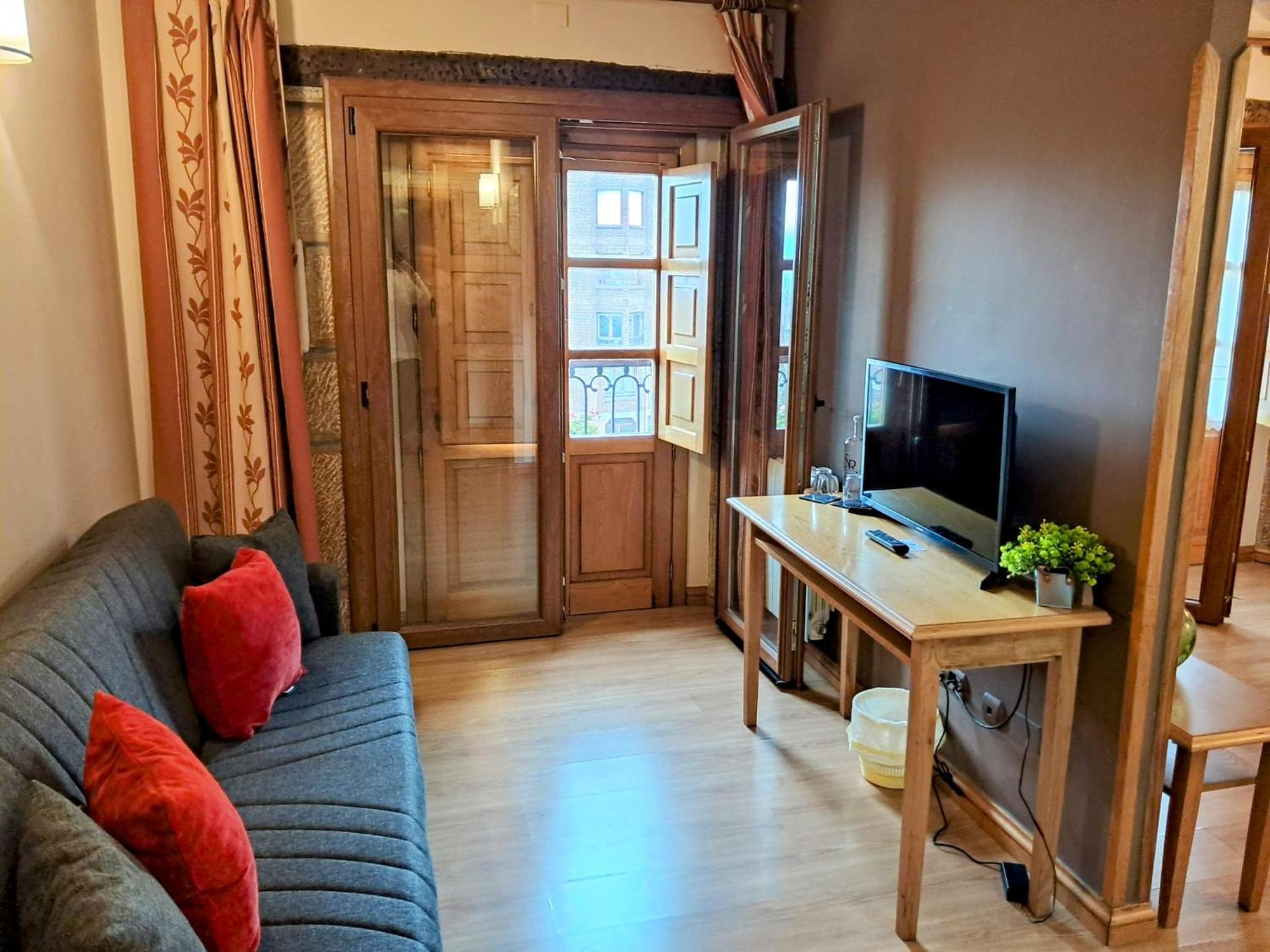 Hotel San Roque 38/57