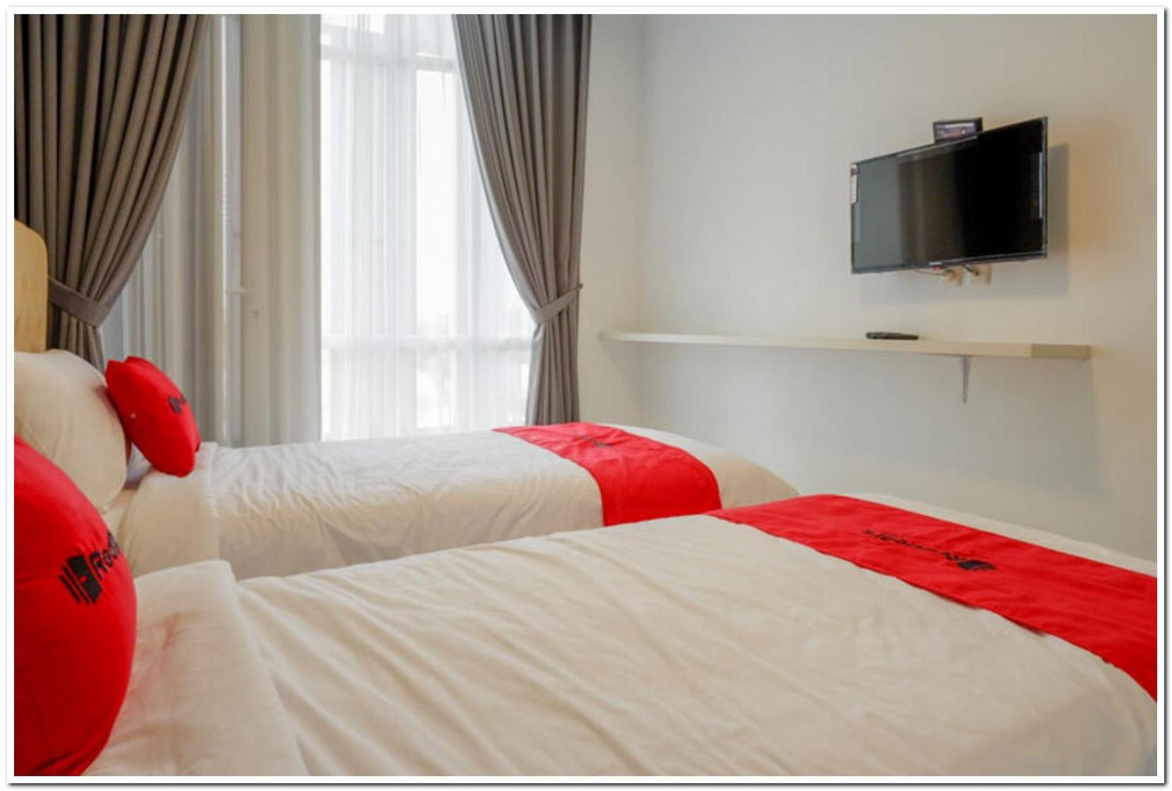 RedDoorz Plus @ Madukoro Raya Semarang 18/51