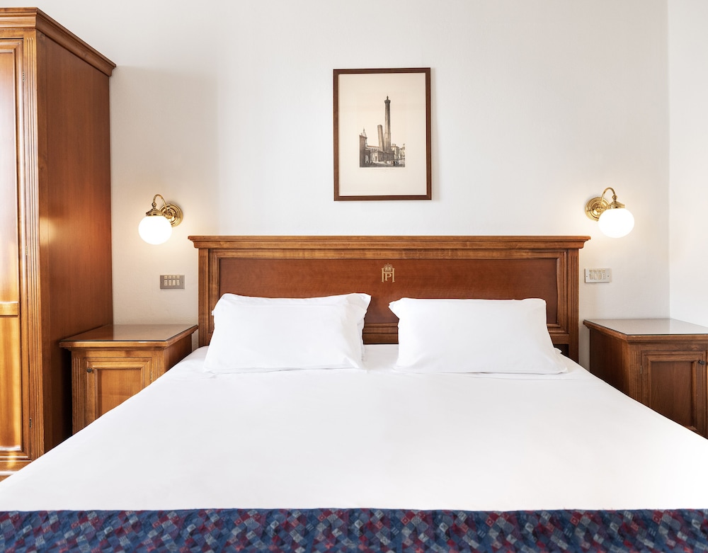 STANDARD, DOUBLE OR TWIN BED