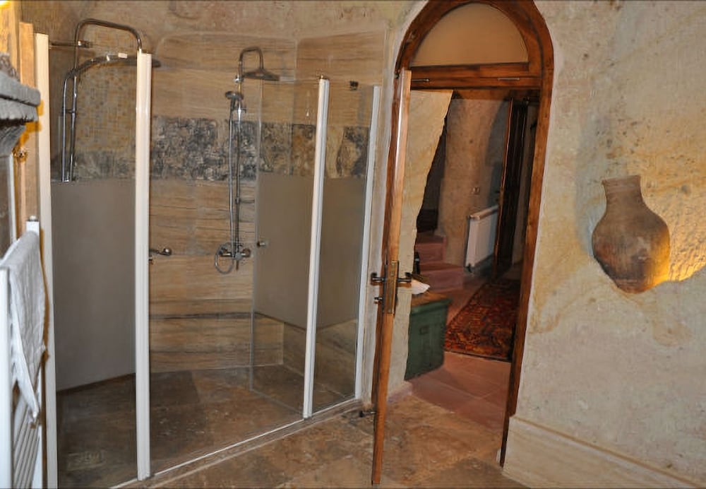 Cave Konak Hotel Special Class 17/50