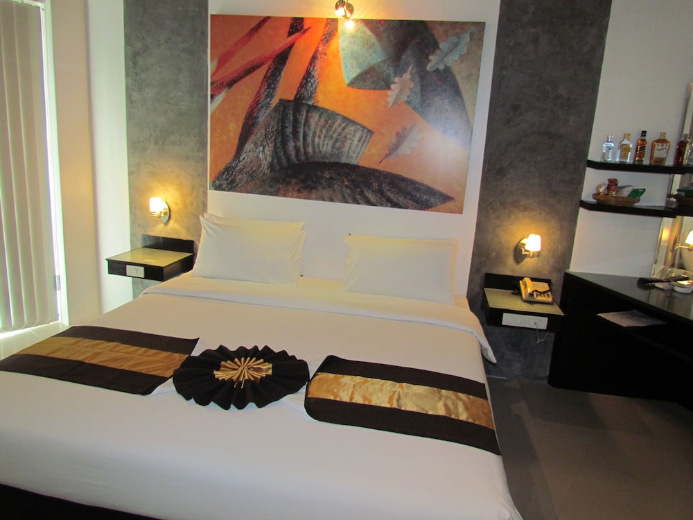 Design, Studio, King Bed, City View