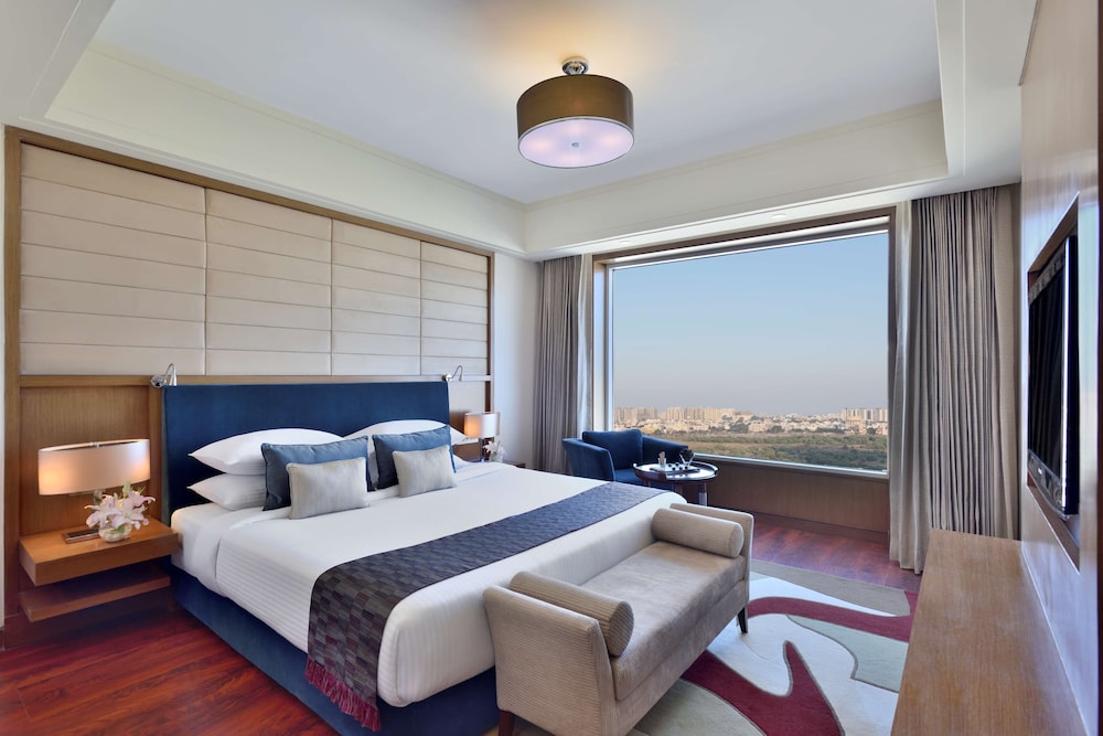 جناح بسرير كينج بغرفة نوم واحدة، Radisson Blu Hotel Indore 4/10