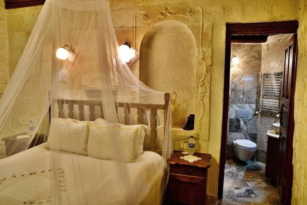Heaven Cave House 42/64