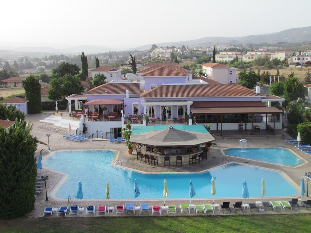 Akamanthea Holiday Village 6/50