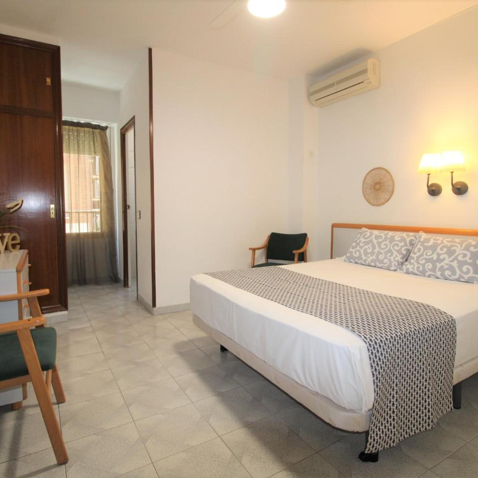 Room, Double Bed