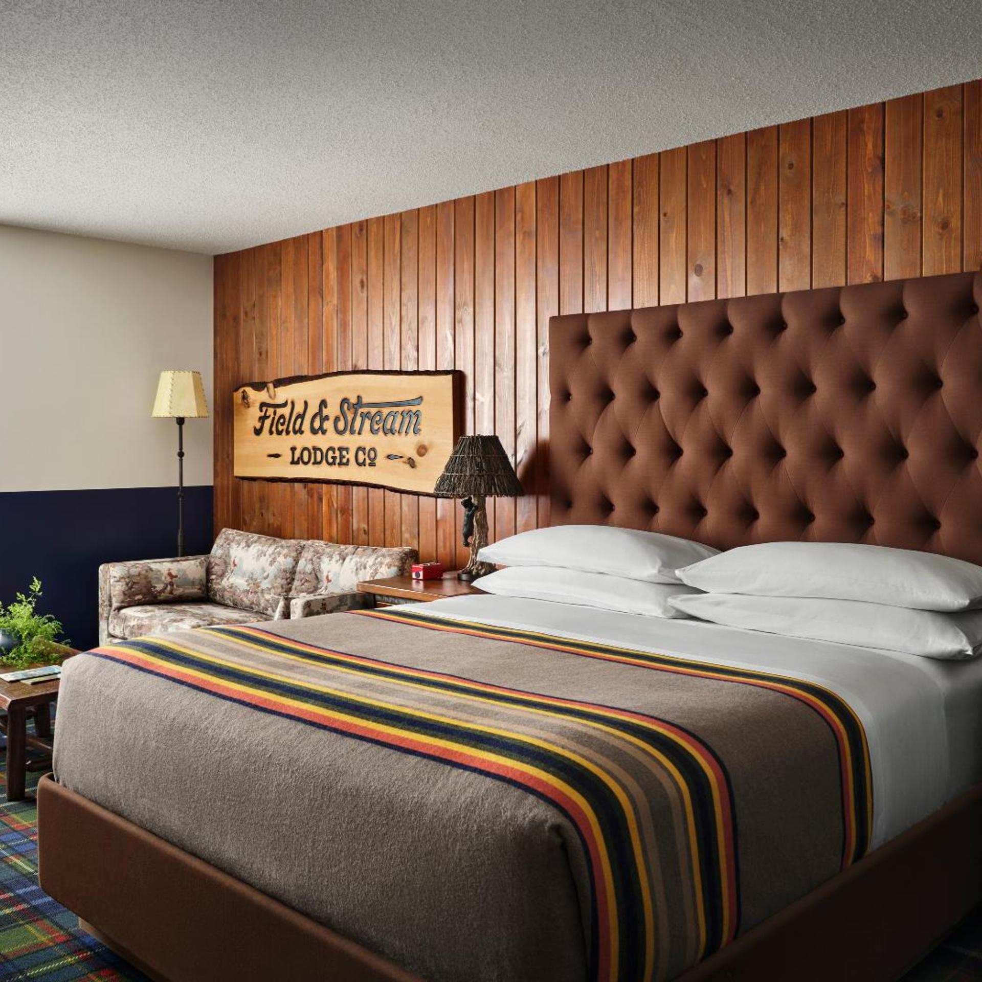Mountain, Suite, King Bed, Accessible