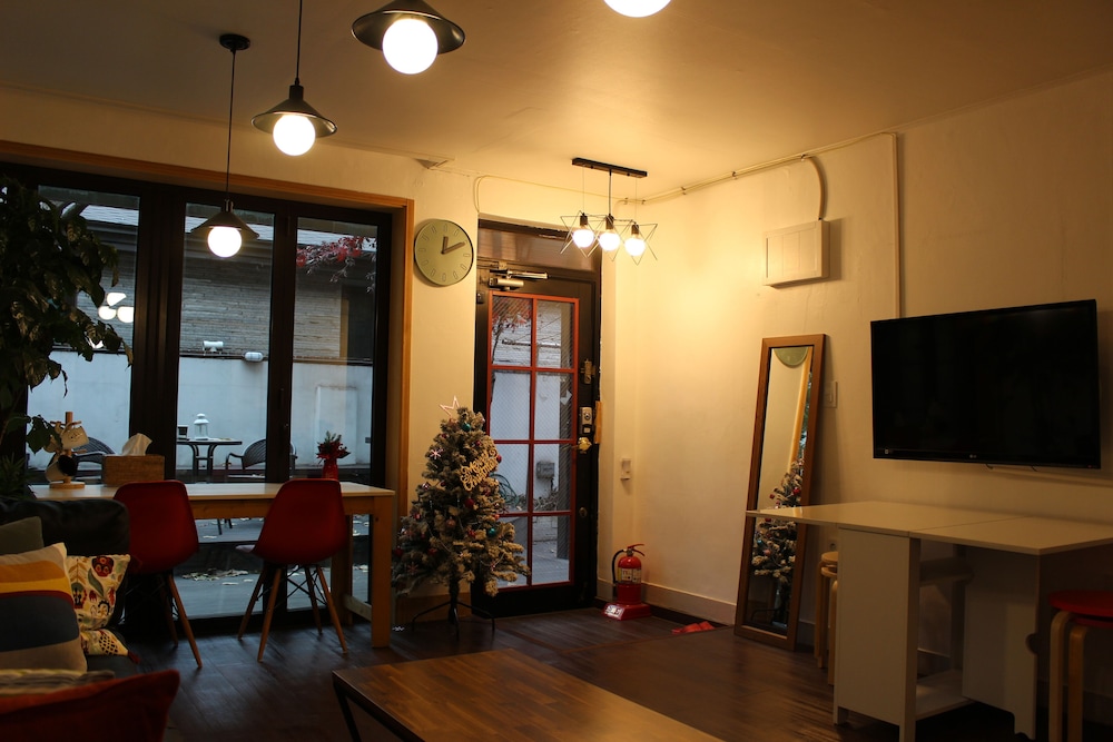 Bunk Guest House - Hostel 45/72