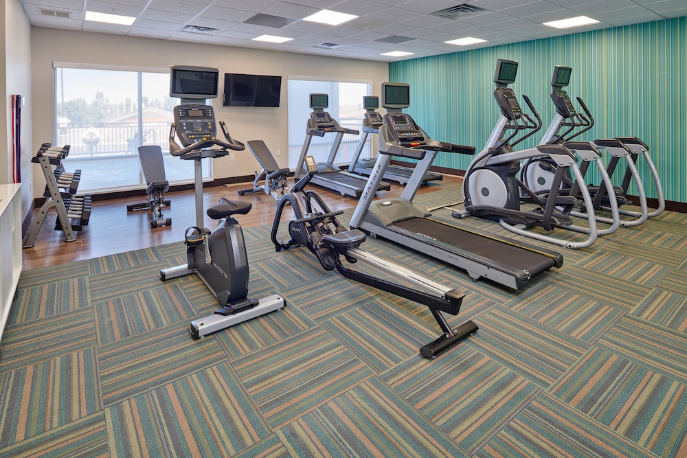 Holiday Inn Express and Suites El Paso East 31/59