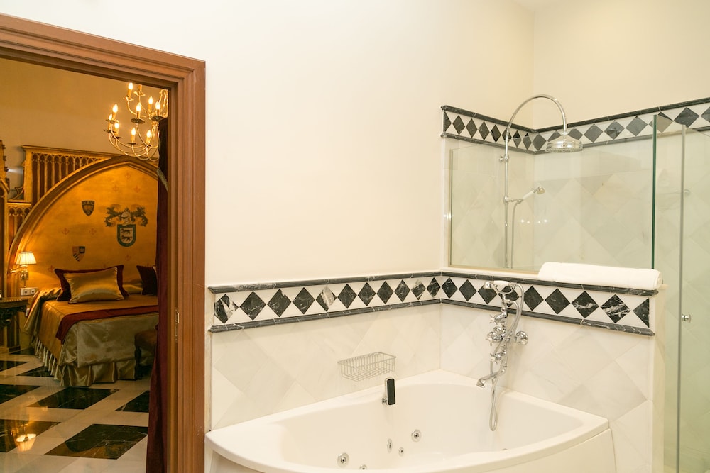 Hotel Ateneo Sevilla 47/50