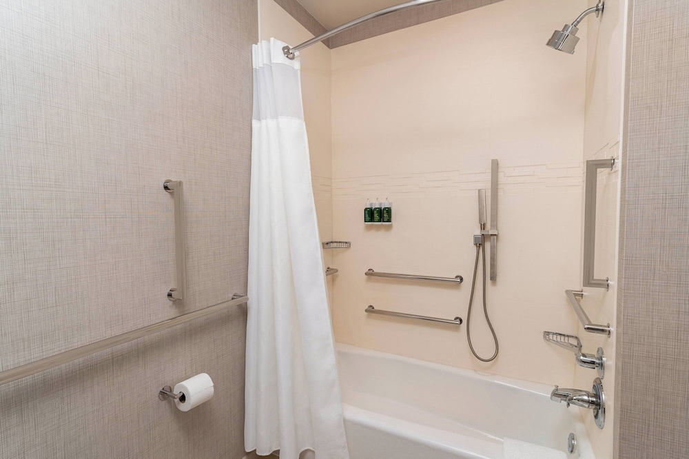 STUDIO, SUITE, MULTIPLE BEDS