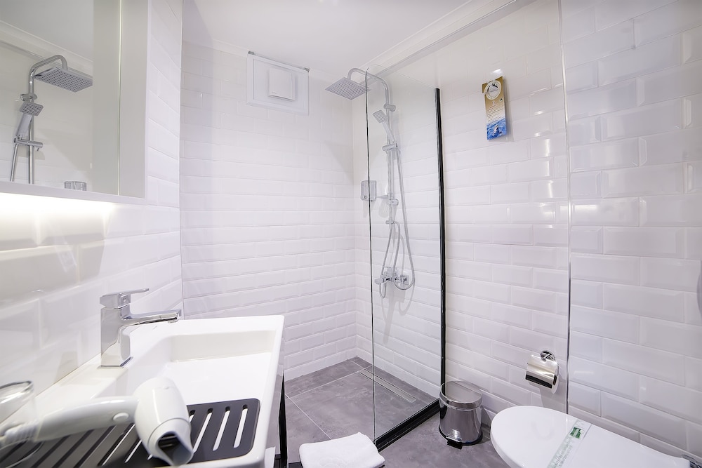 Barin Hotel Istanbul 50/51