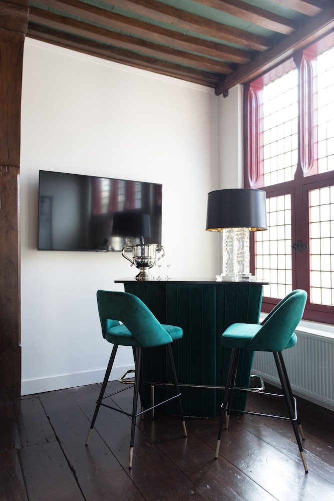 Steenhof Suites 38/50