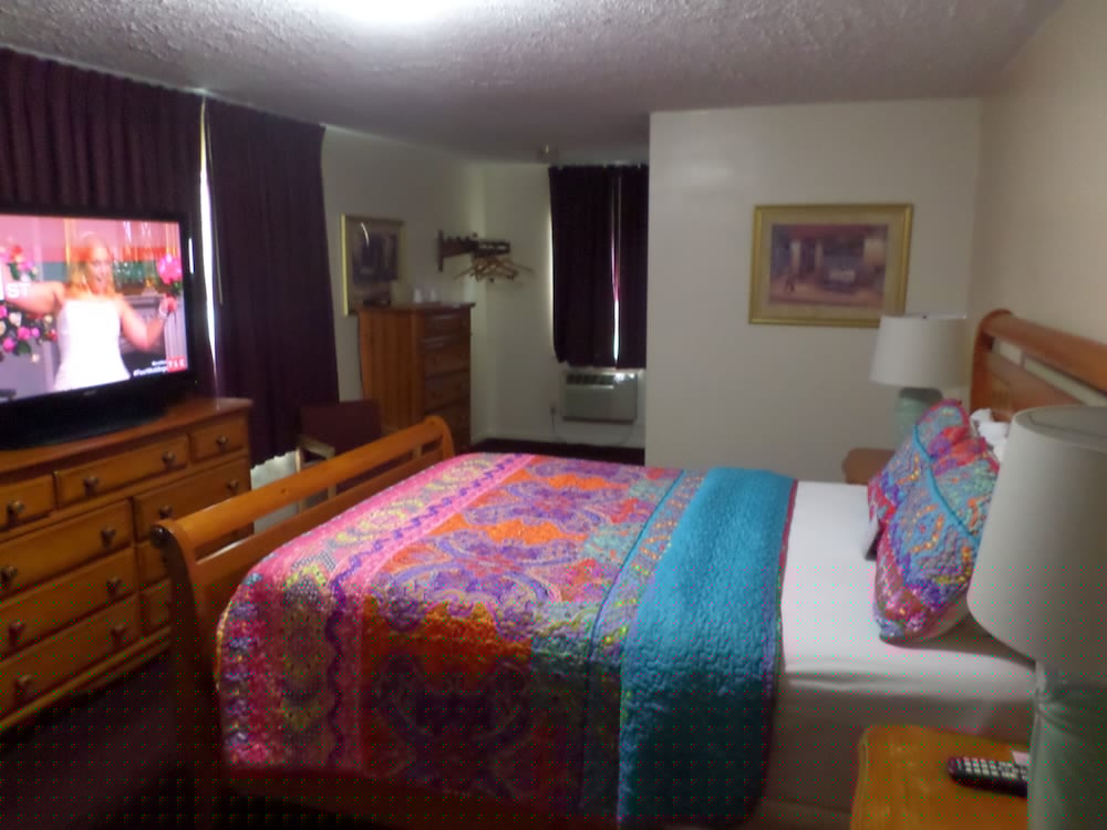 Knights Inn Oswego East 21/59