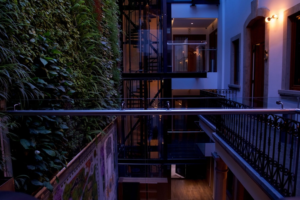 Casa Prim Hotel Boutique 73/76