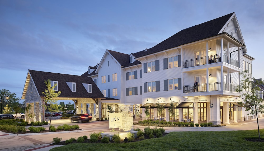 The Inn At Meadowbrook 1/50