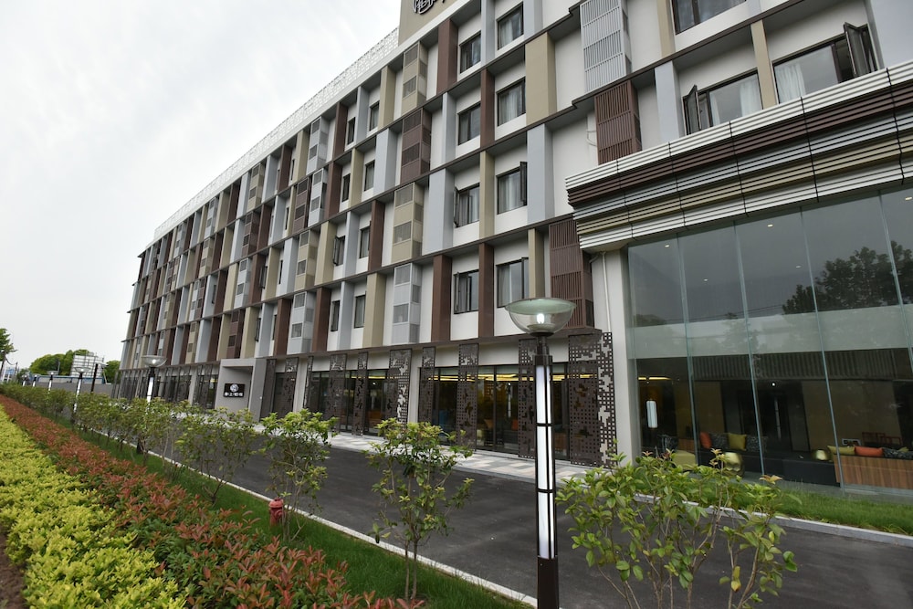 Shanghai Deco Hotel 3/46