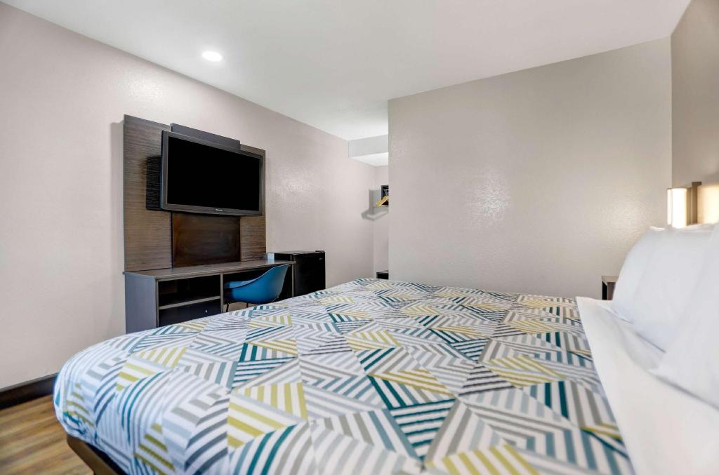 غرفة بسرير كينج، Motel6 San Bernardino, CA - North 9/10