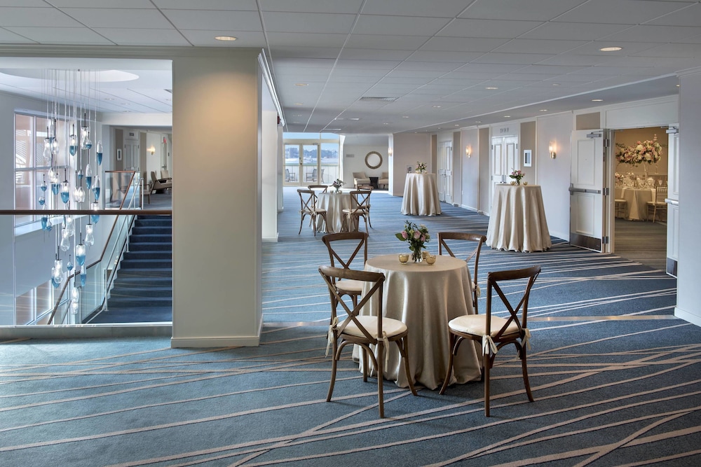 Newport Marriott Hotel and Spa 43/53