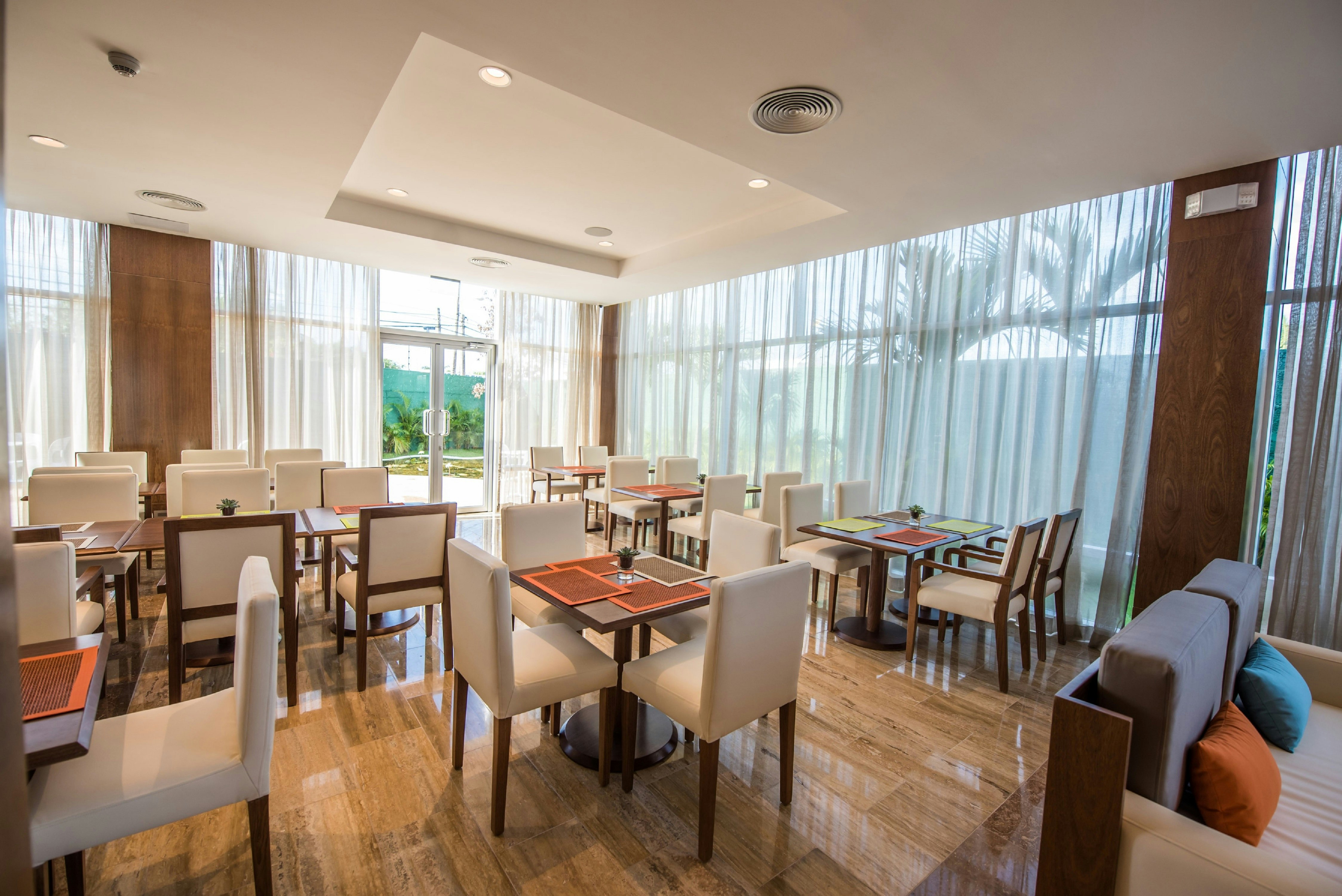 Hampton by Hilton Santo Domingo Airport 25/41