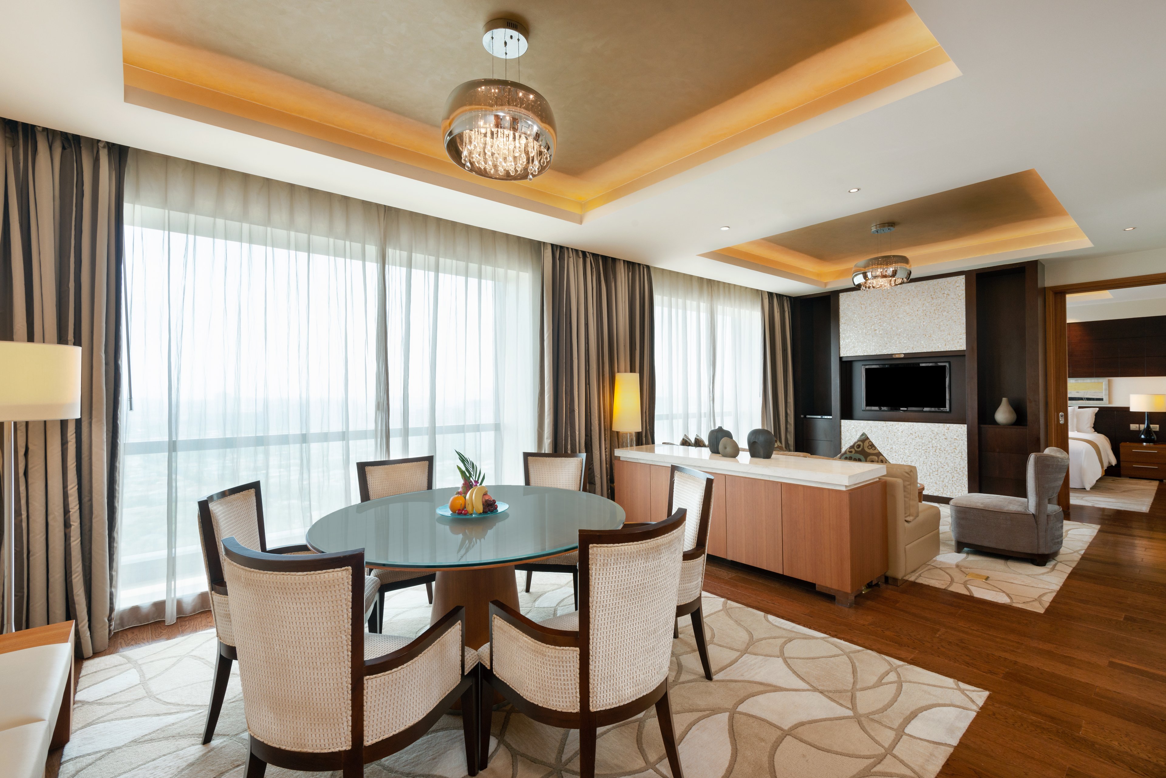 HOLIDAY INN SHANGHAI PUDONG KANGQIAO 30/50